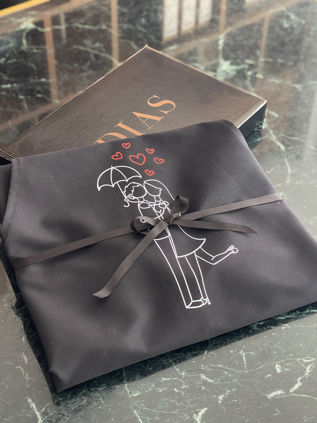 Престилка (LOVE) црна #067