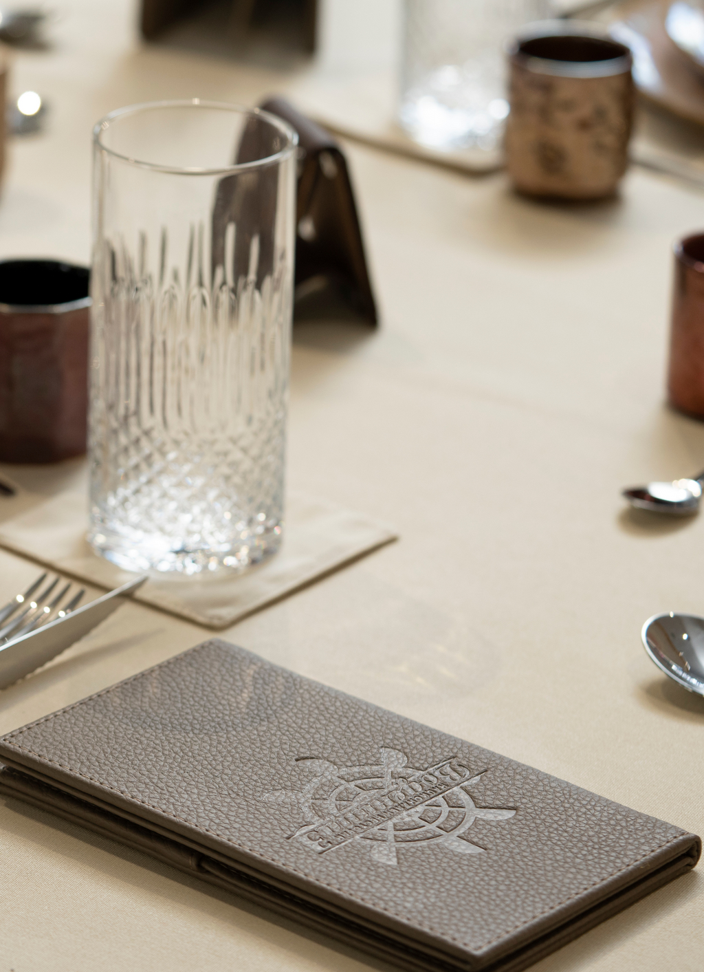 Холдер за сметки МАДРИД