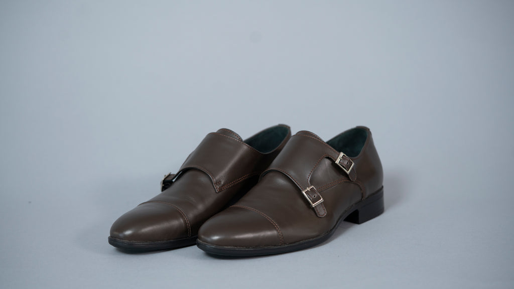 Машки чевли со две ремчиња 02-25-41 кафени флорантик