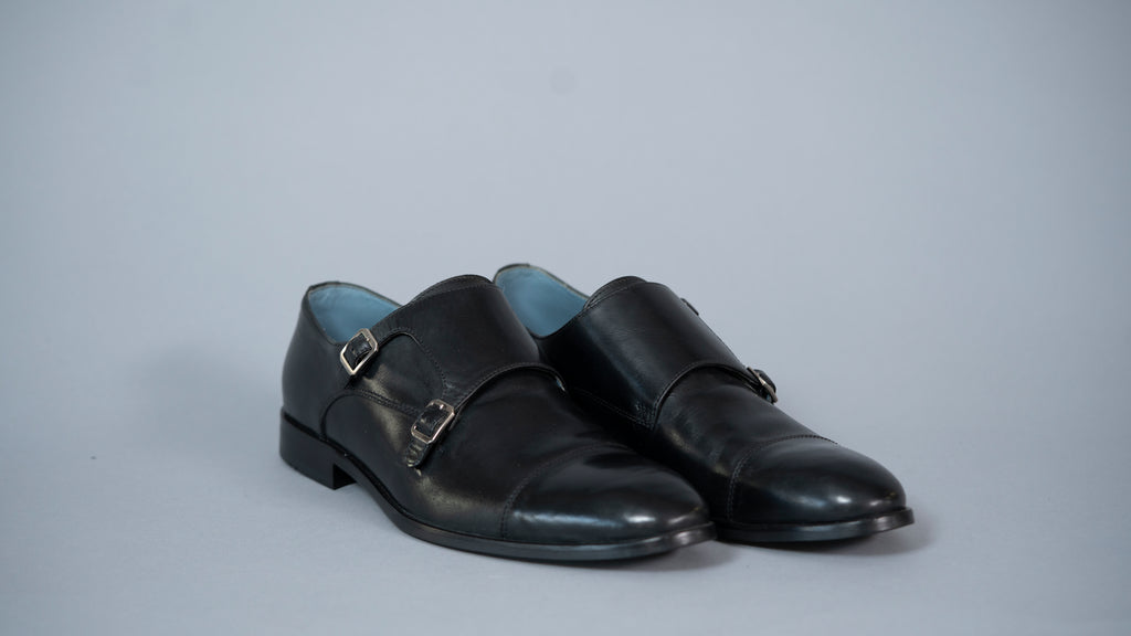 Машки чевли со две ремчиња 02-43 црни