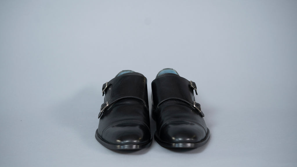 Машки чевли со две ремчиња 02-43 црни