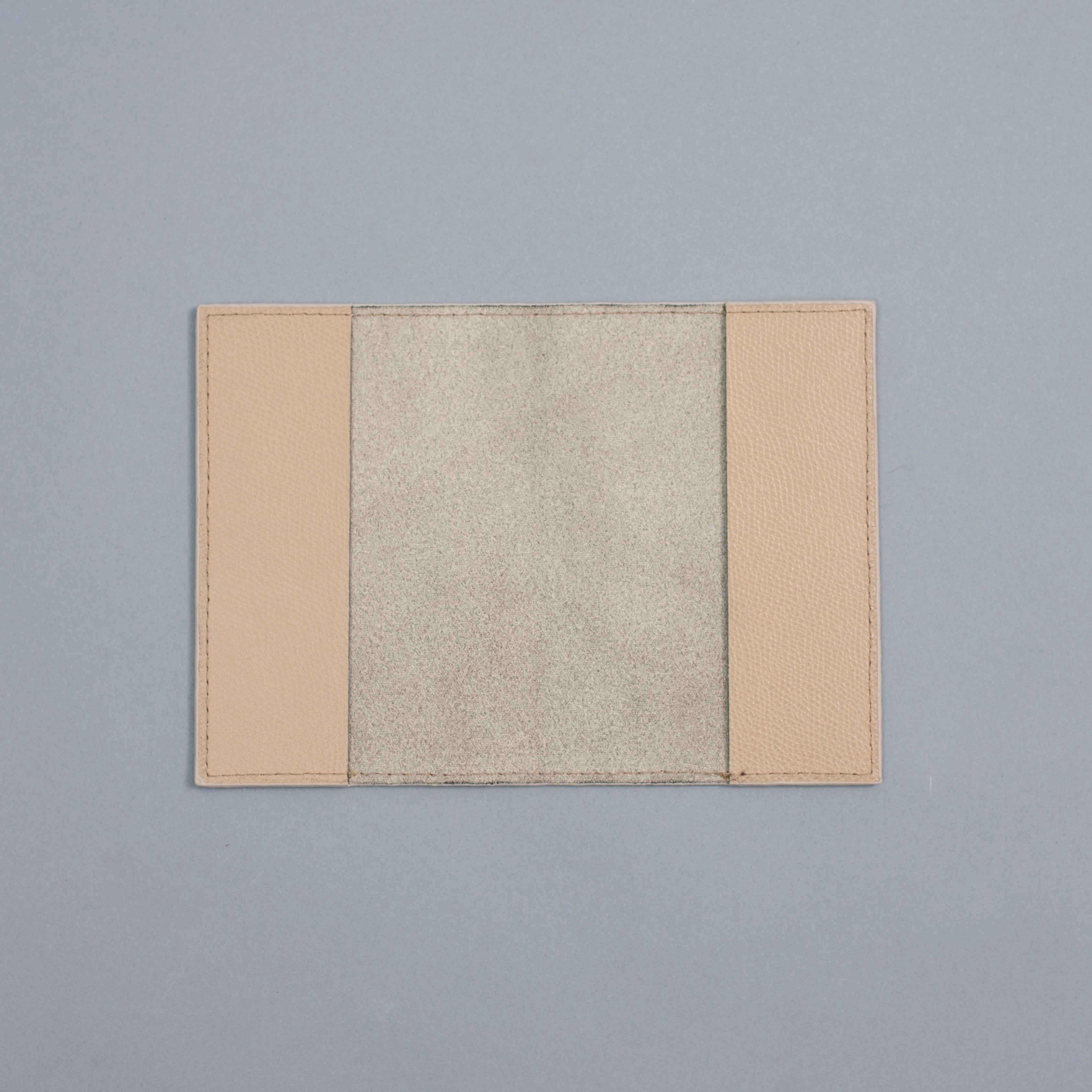 ДРЖАЧ ЗА ПАСОШ