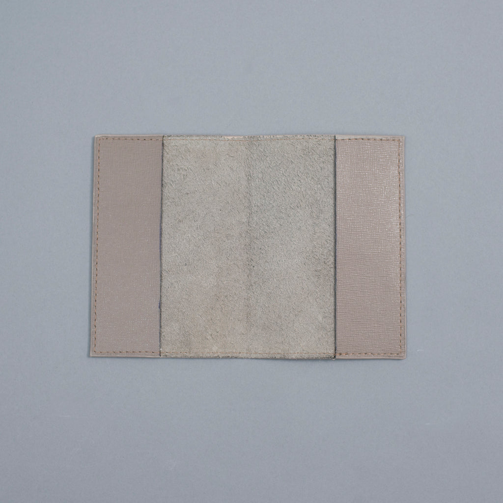 ДРЖАЧ ЗА ПАСОШ