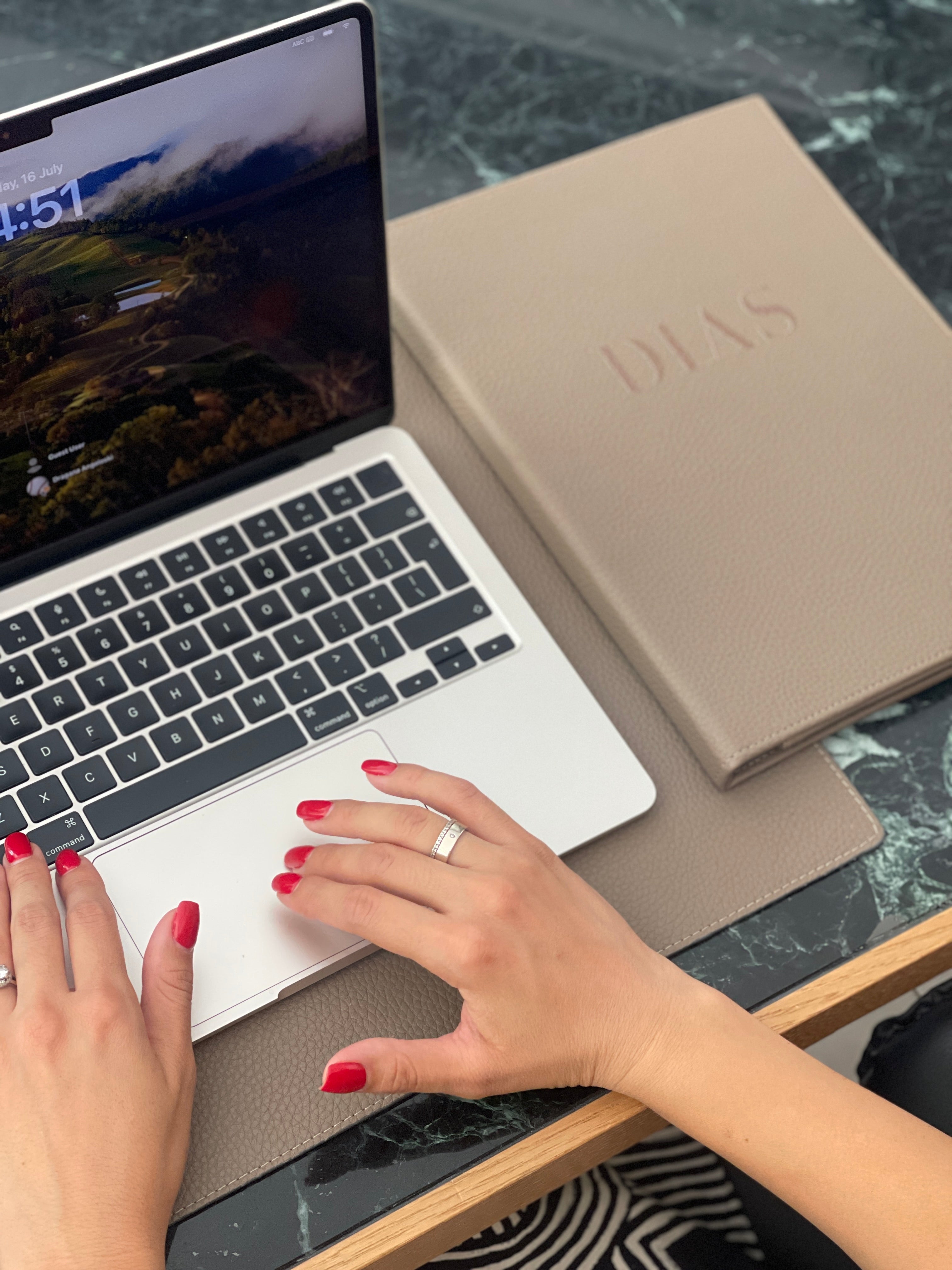 Папка потписна Strasbourg L14