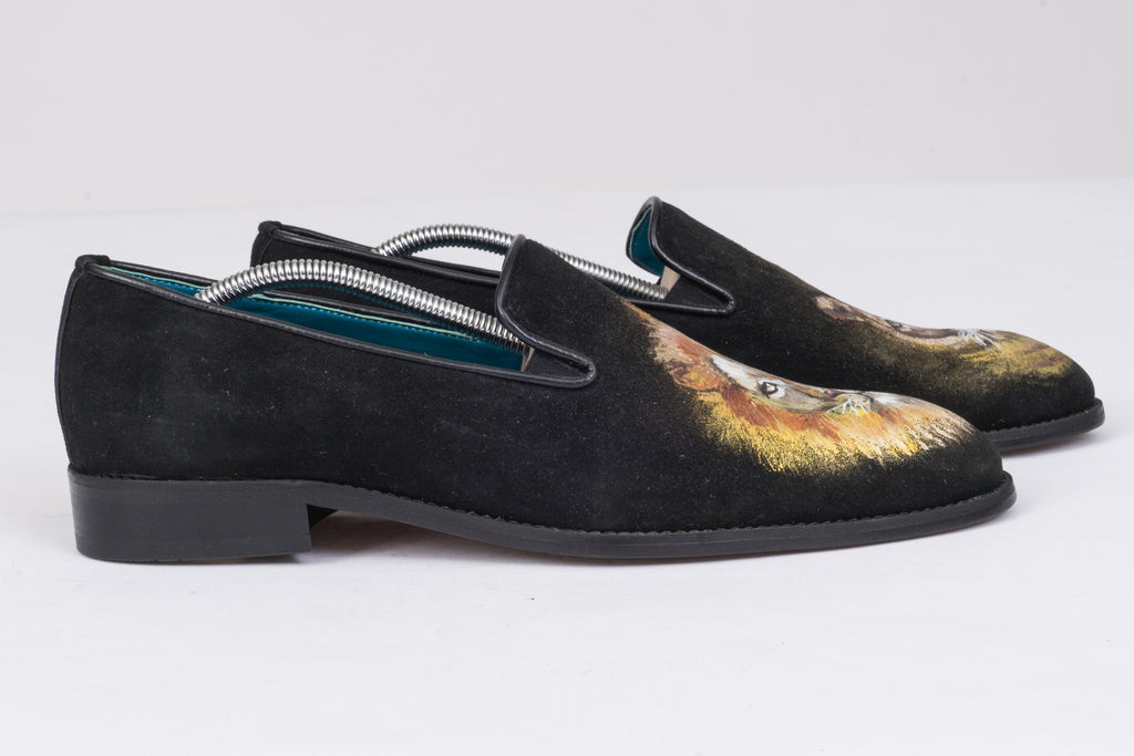 Машки мокасини со рачно цртан дизајн