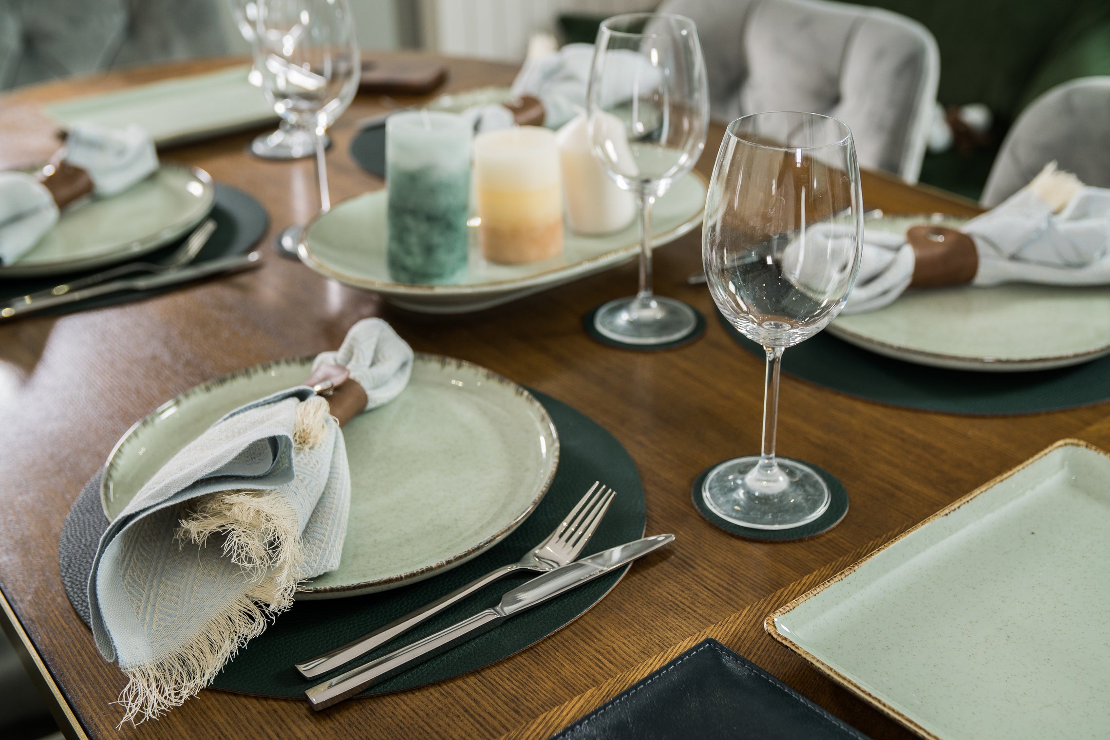 ДРЖАЧ ЗА САЛФЕТИ