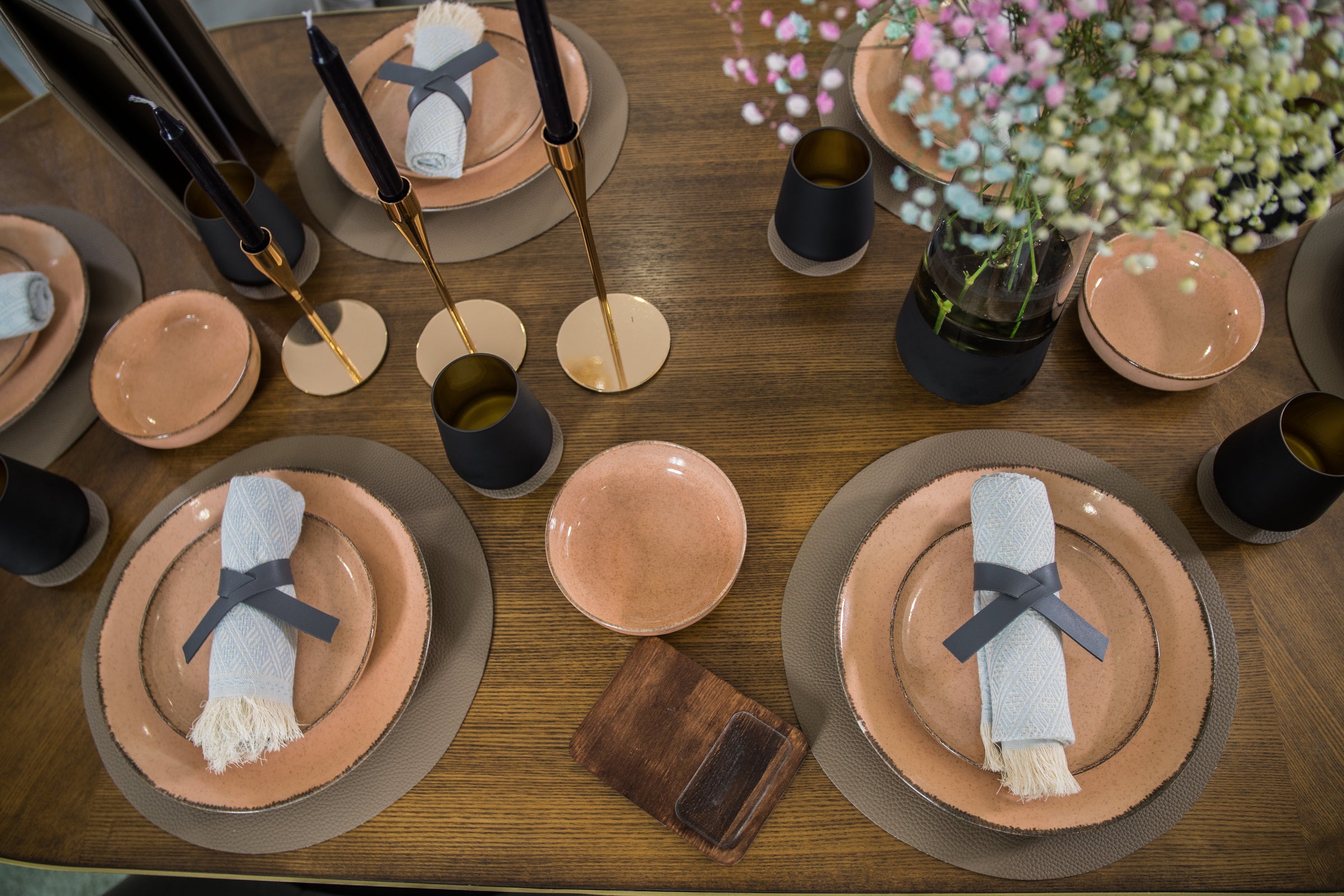 ДРЖАЧ ЗА САЛФЕТИ MONACO